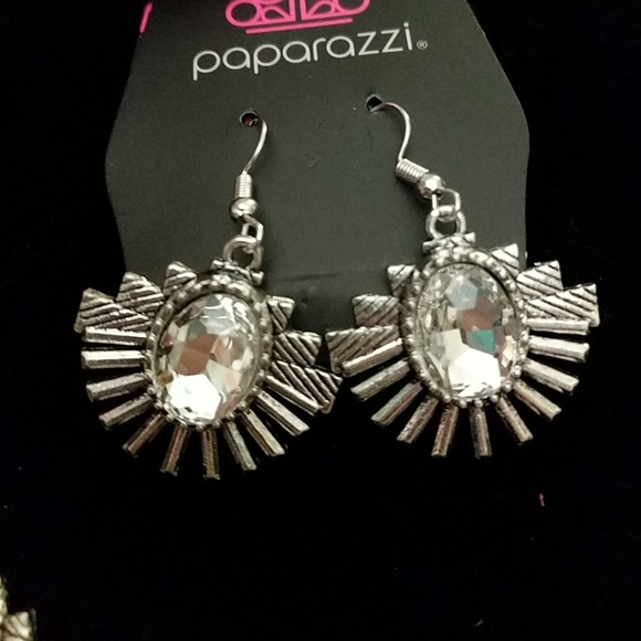 💐 Miss YOU-niverse necklace set - Picture 3 of 4